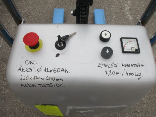 Gyalogkíséretű elektromos emelő 400 kg teherbírás (3566) - Image 5